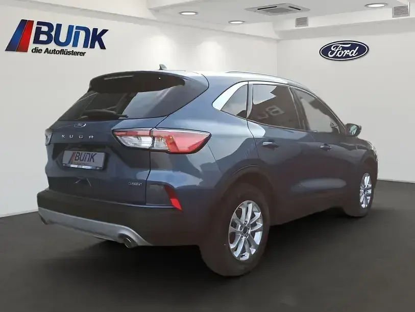 Begagnad Ford Kuga Titanium 224 HK (164 kW) 2022 Blå SUV