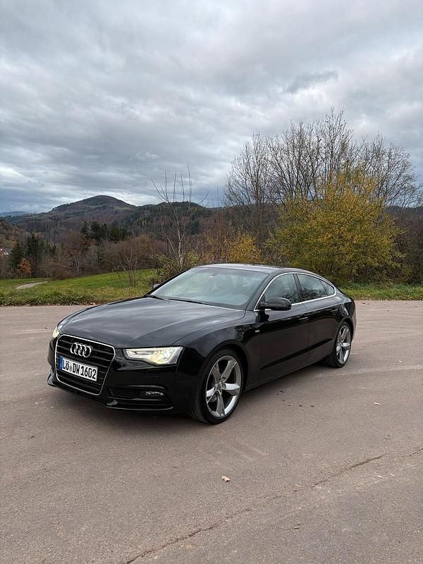 Schwarz Gebraucht 2012 Audi A5 Sportback S-Line Kleinwagen | 19.500 € - Bild 1/4