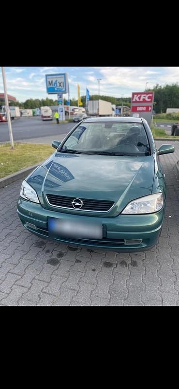 Gebraucht Opel Astra 101 PS (74 kW) 2002 Grün Kleinwagen