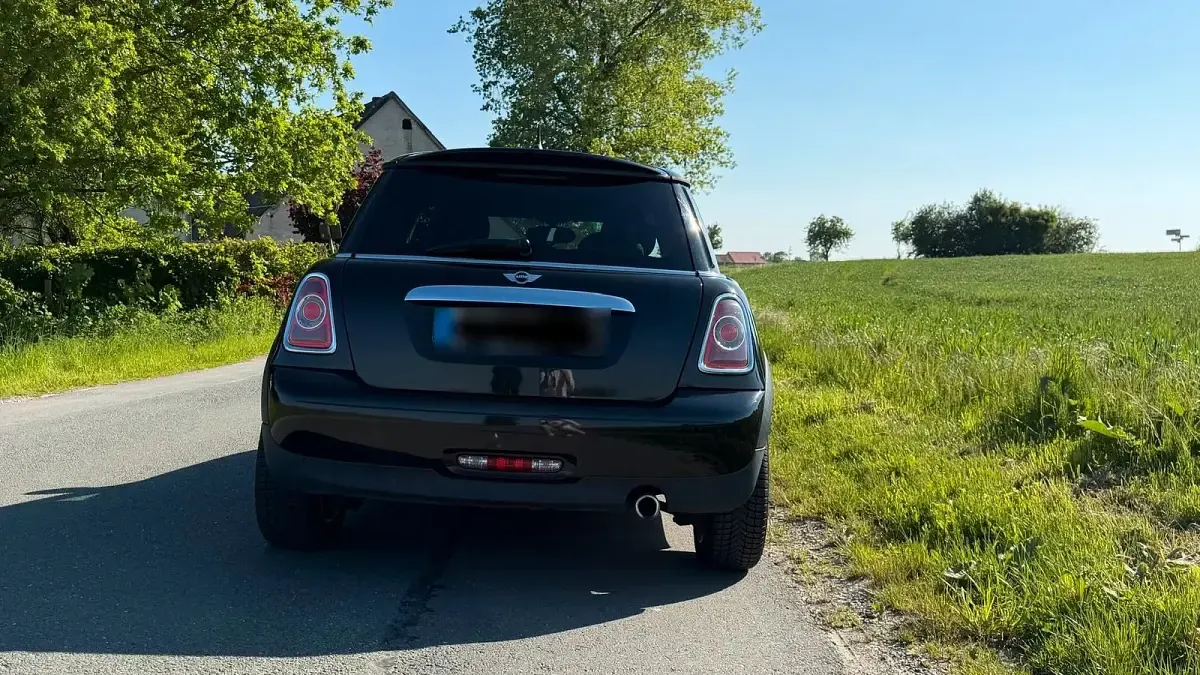Gebraucht Mini One D 90 PS (66 kW) 2011 Schwarz Kleinwagen