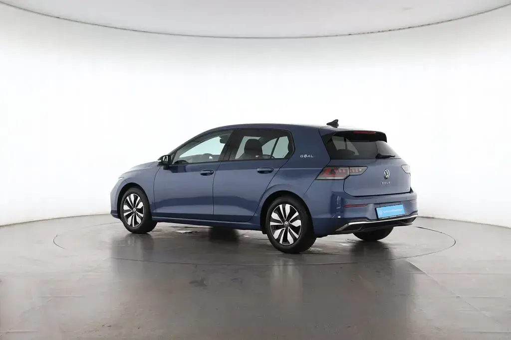 Gebraucht VW Golf VIII Goal 150 PS (110 kW) 2025 Blau Limousine