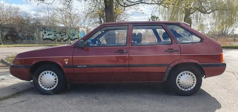 Gebraucht Lada Samara 71 PS (52 kW) 1998 Rot Kleinwagen