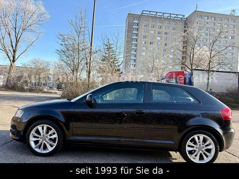 Gebraucht Audi A3 Ambiente 105 PS (77 kW) 2010 Schwarz Limousine