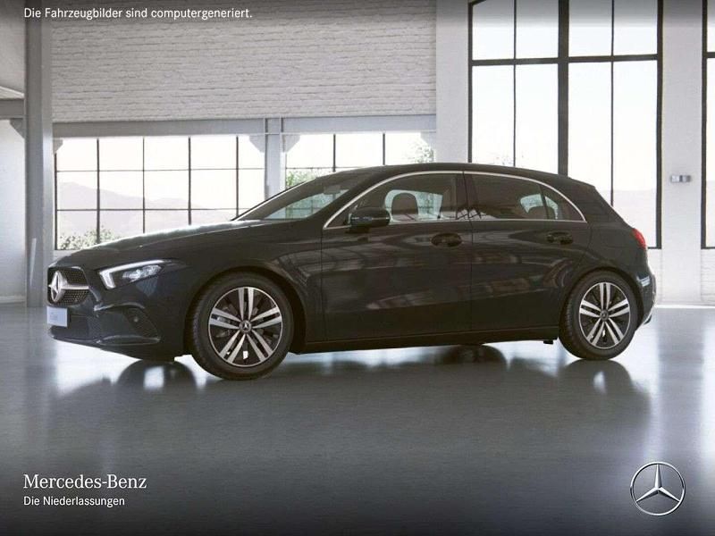Gebraucht Mercedes A180 Progressive 136 PS (100 kW) 2021 Schwarz Limousine