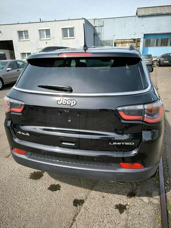 Gebraucht Jeep Compass Limited 140 PS (102 kW) 2018 Schwarz SUV