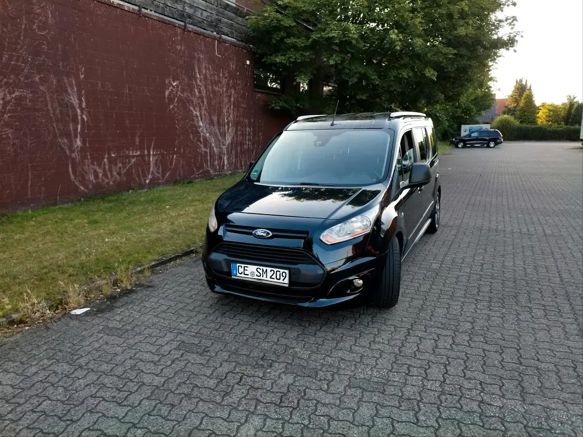 Gebraucht Ford Tourneo 115 PS (84 kW) 2014 Schwarz Kombi