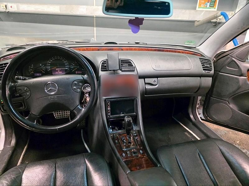 Gebraucht Mercedes CLK230 197 PS (144 kW) 2003 Silber Coupé