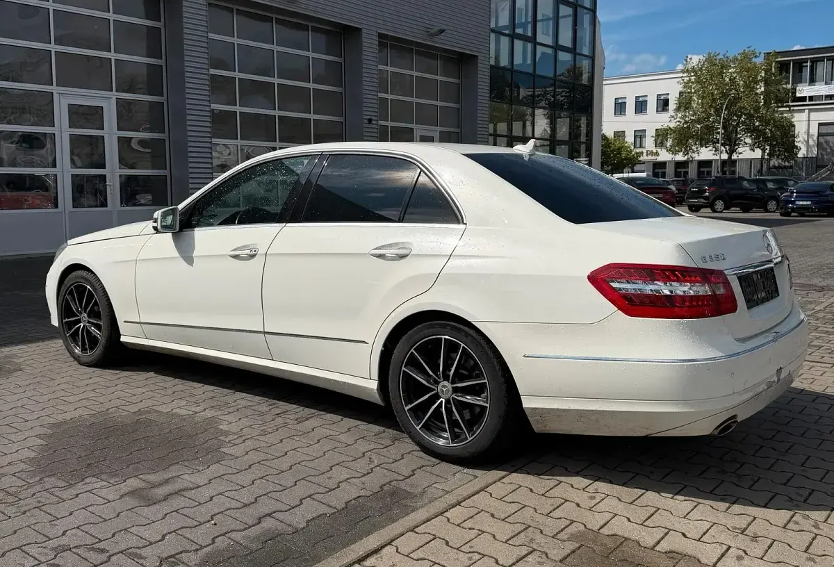 Brugt Mercedes E350 272 HK (200 kW) 2011 Hvid Sedan