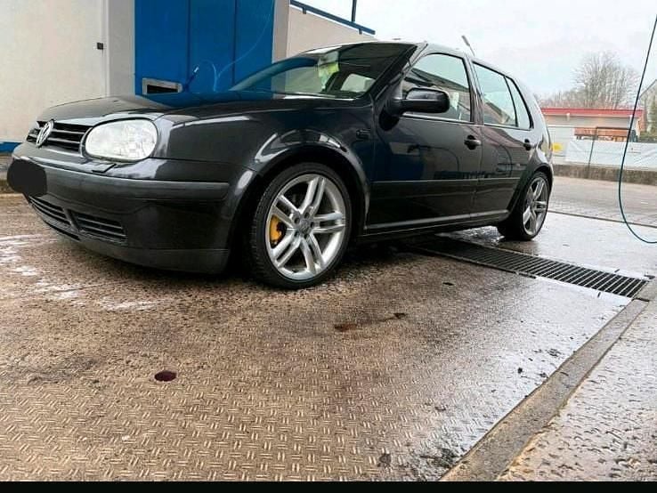 Schwarz Gebraucht 2000 VW Golf IV Limousine | 1.800 € (Fairer Preis) - Bild 1/4