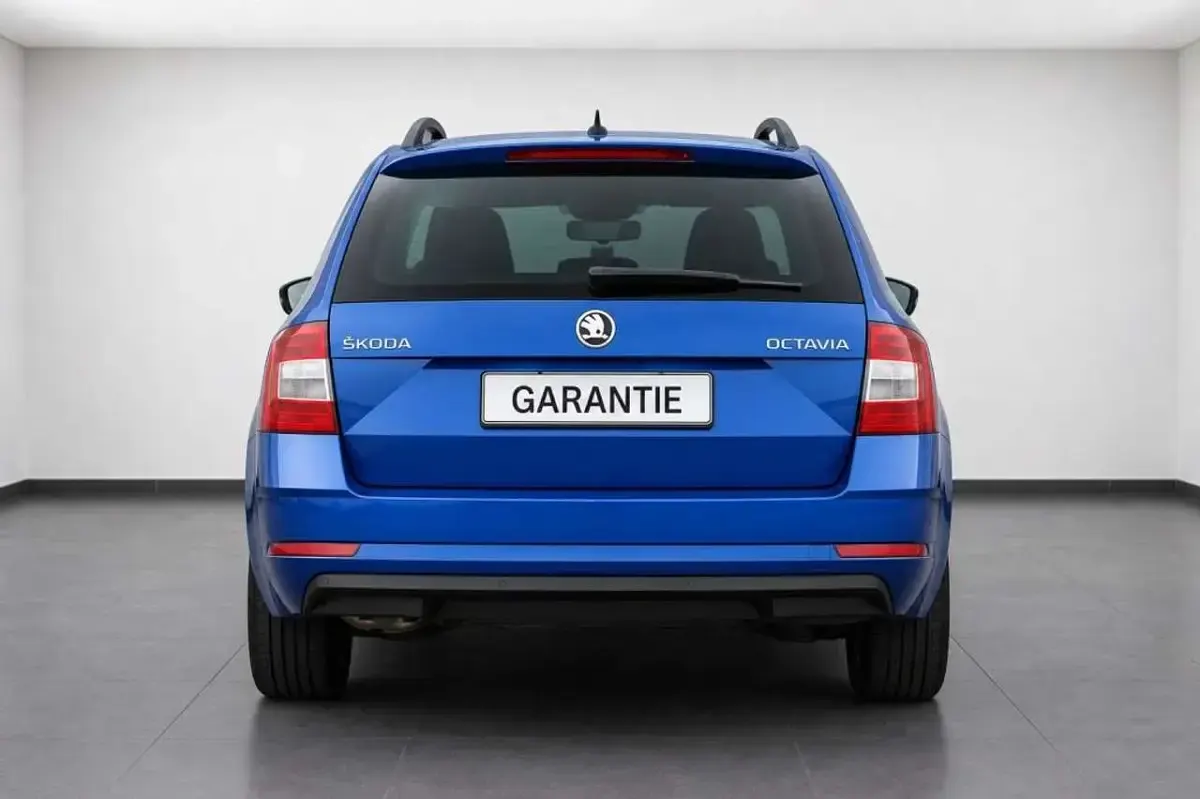 Gebraucht Skoda Octavia Style 150 PS (110 kW) 2020 Race blau metallic Kombi