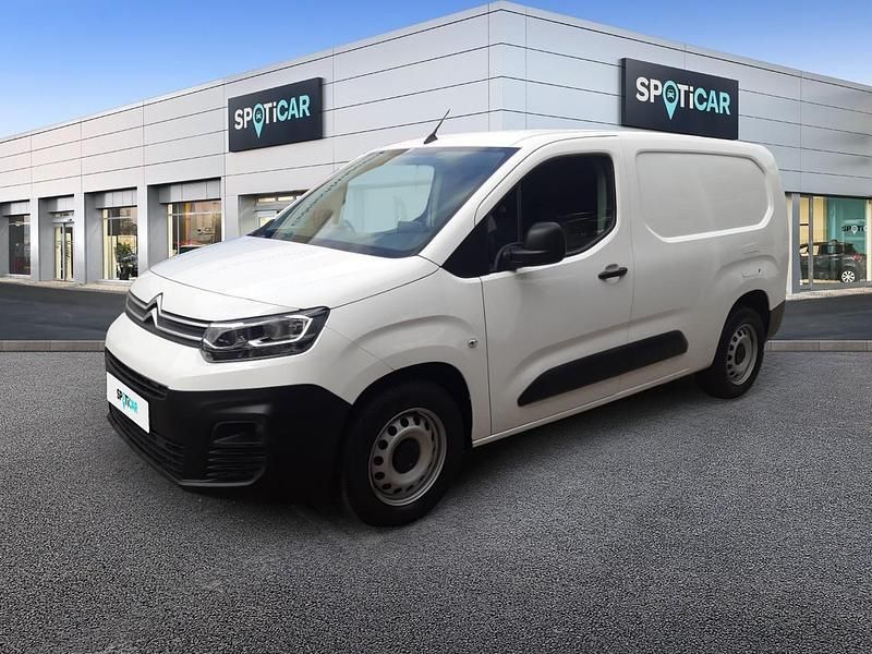 Weiß Gebraucht 2021 Citroën Berlingo Van / Kleinbus | 15.730 € (Etwas zu teuer) - Bild 1/1