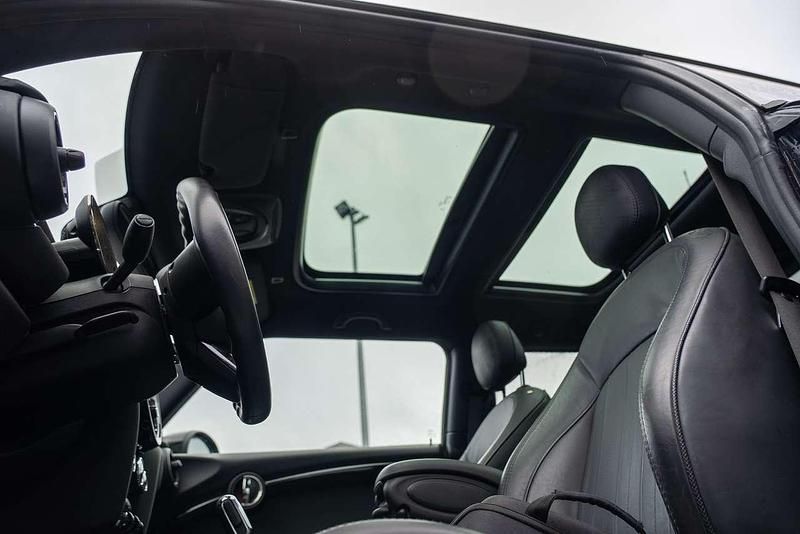 Gebraucht Mini Cooper SE 135 kW (184 PS) 2020 Schwarz Kleinwagen