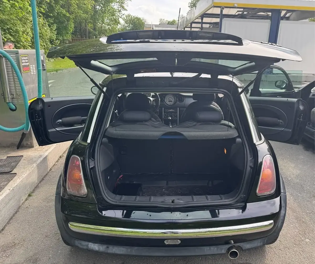 Gebraucht Mini ONE 90 PS (66 kW) 2003 Schwarz Kleinwagen