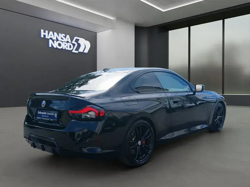 Gebraucht BMW 220 M Sport 190 PS (139 kW) 2022 Schwarz / saphirschwarz (metallic) Coupé