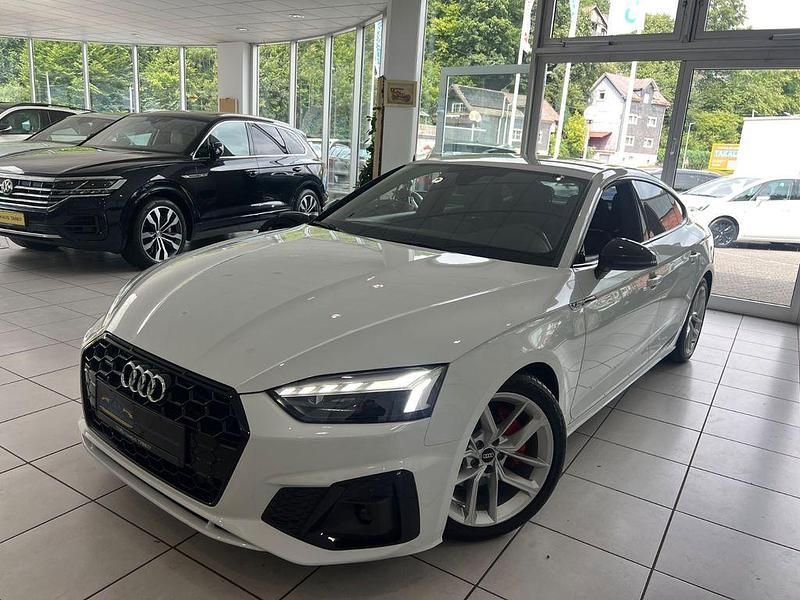 Weiß Gebraucht 2021 Audi A5 S-Line Coupé | 31.990 € (Guter Preis) - Bild 1/4