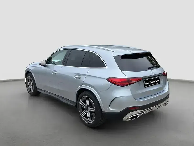Gebraucht Mercedes GLC300 AMG line 269 PS (197 kW) 2025 Silber SUV