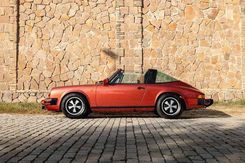 Second-hand Porsche 911S 1977