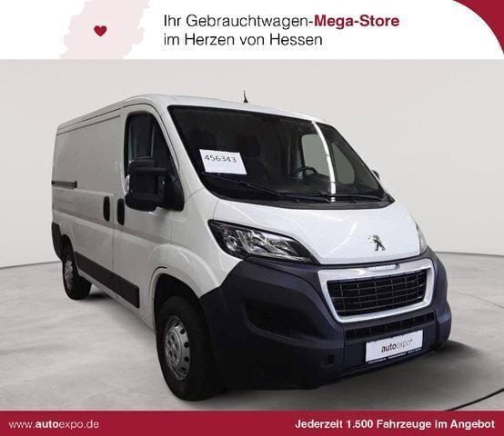 Schneeweiß Gebraucht 2020 Peugeot Boxer Avantage Van | 17.490 € (Guter Preis) - Bild 1/4