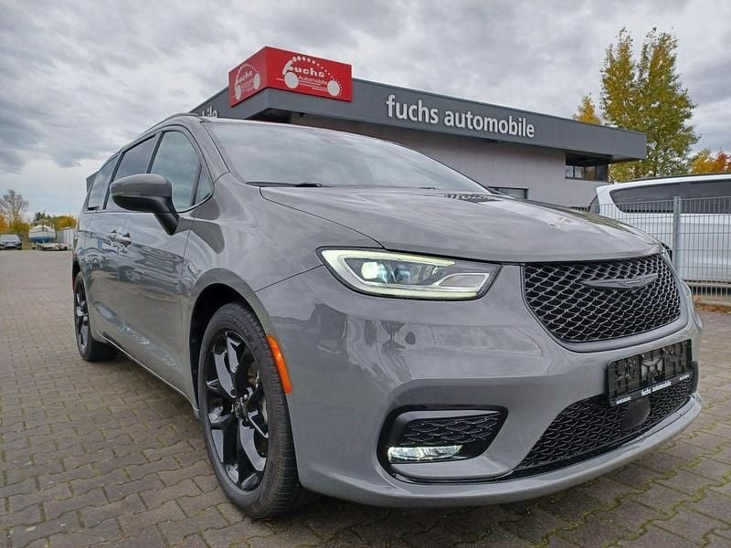 Gebraucht Chrysler Pacifica 291 PS (214 kW) 2023 Grau Van / Kleinbus