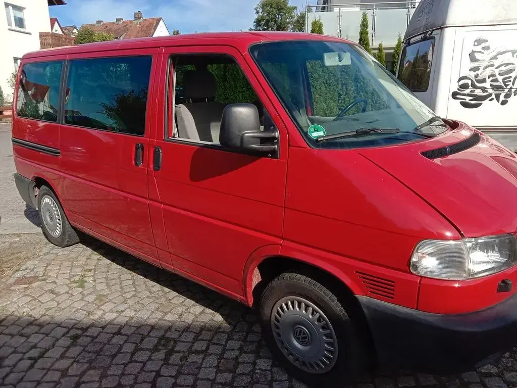 Gebraucht VW T4 102 PS (75 kW) 2000 Rot Van
