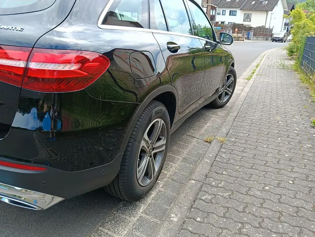 Gebraucht Mercedes GLC220 170 PS (125 kW) 2017 Schwarz SUV