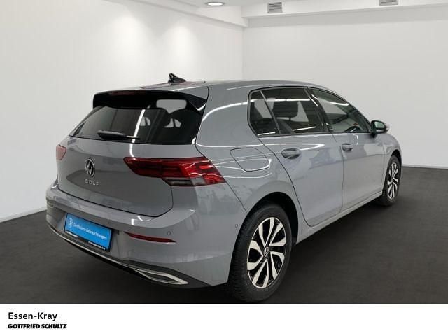 Gebraucht VW Golf VIII Active 150 PS (110 kW) 2023 Grau Limousine