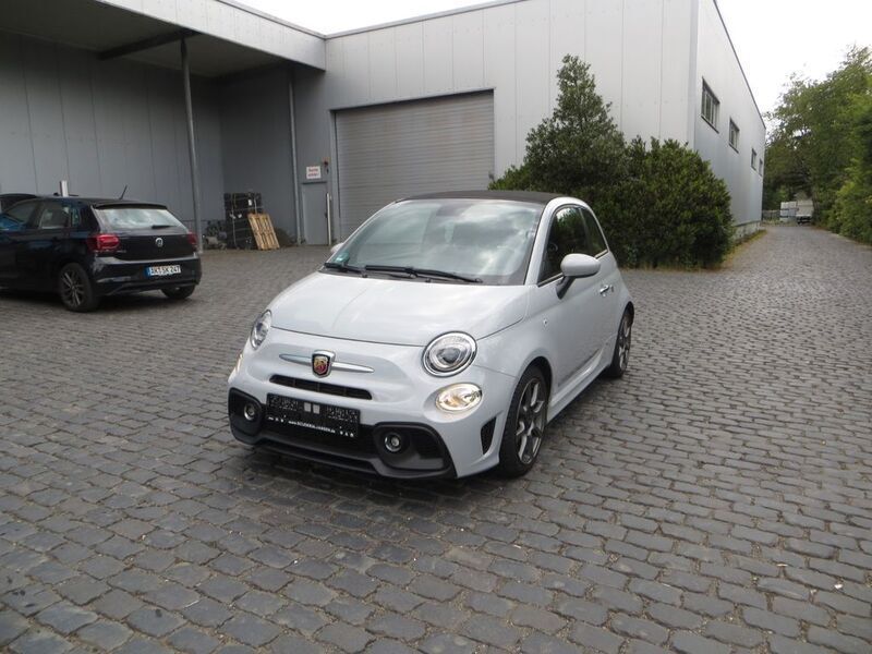 Grau Gebraucht 2022 Abarth 595C Cabrio | 22.990 € (Fairer Preis) - Bild 1/4