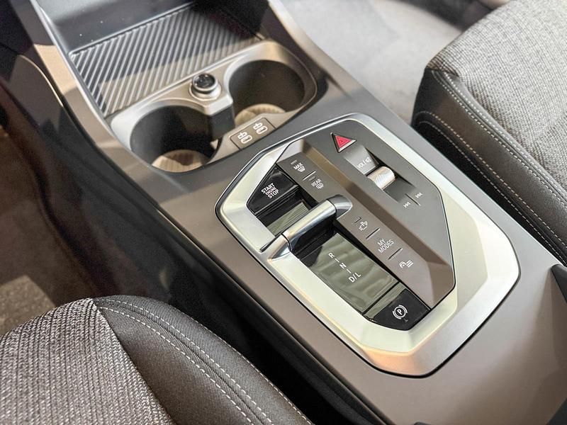 Neu BMW 120 Performance 170 PS (125 kW) 2025 Weiss Kleinwagen