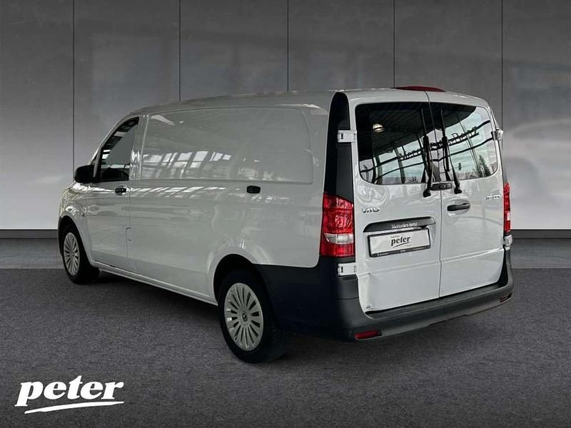 Usado Mercedes Vito 163 HP (119 kW) 2024 Branco Van