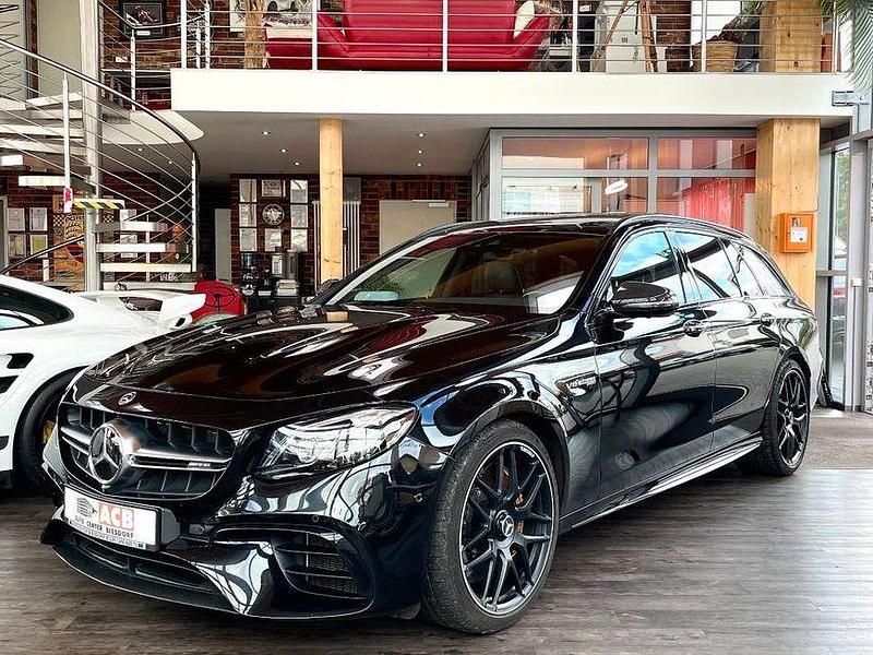 Schwarz Gebraucht 2020 Mercedes E63S AMG AMG Limousine | 64.900 € (Guter Preis) - Bild 1/4