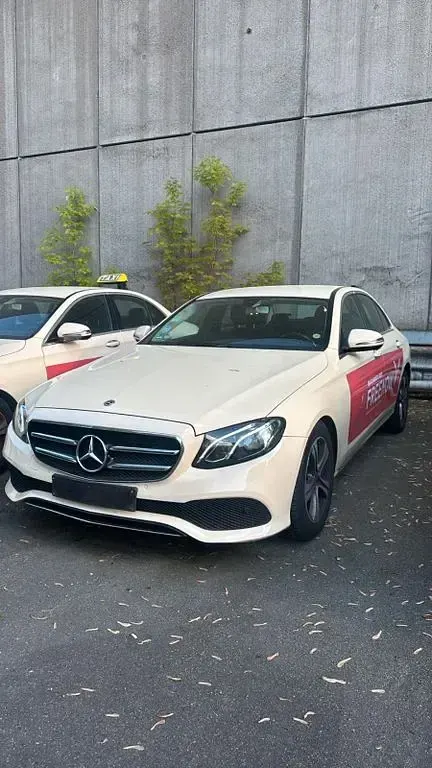 Usado Mercedes E200 160 CV (117 kW) 2021 Berlina