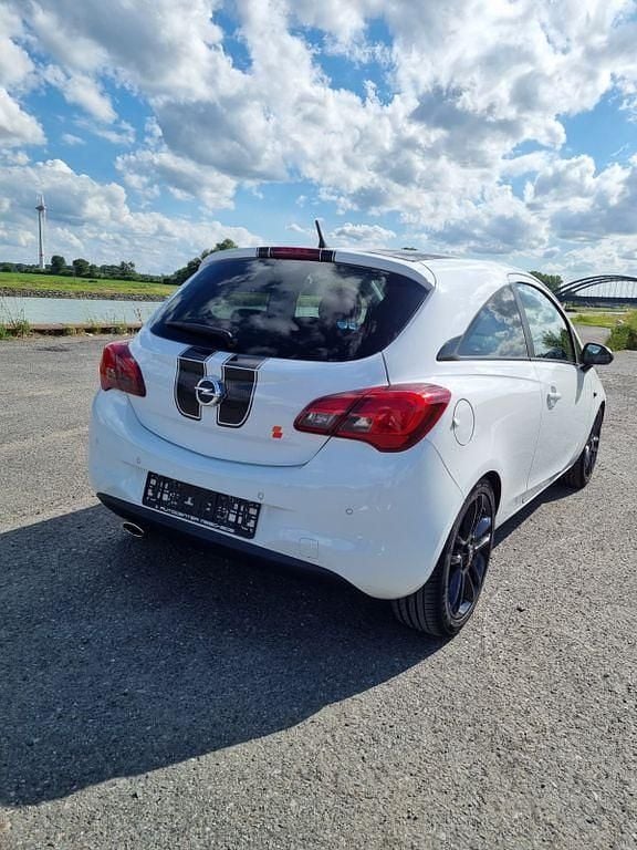 Gebraucht Opel Corsa Color Edition 90 PS (66 kW) 2015 Weiß Kleinwagen
