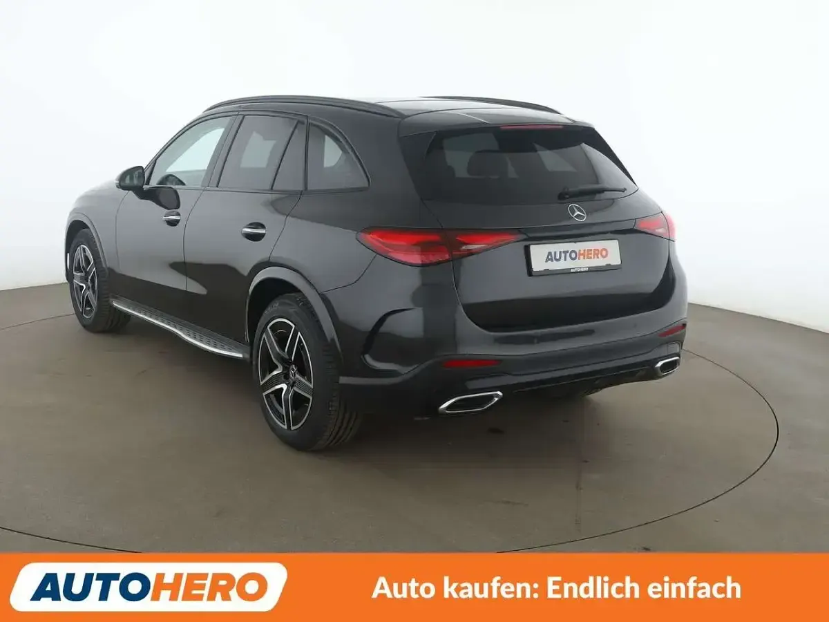 Gebraucht Mercedes GLC220 AMG line 220 PS (161 kW) 2024 Graphitgrau SUV