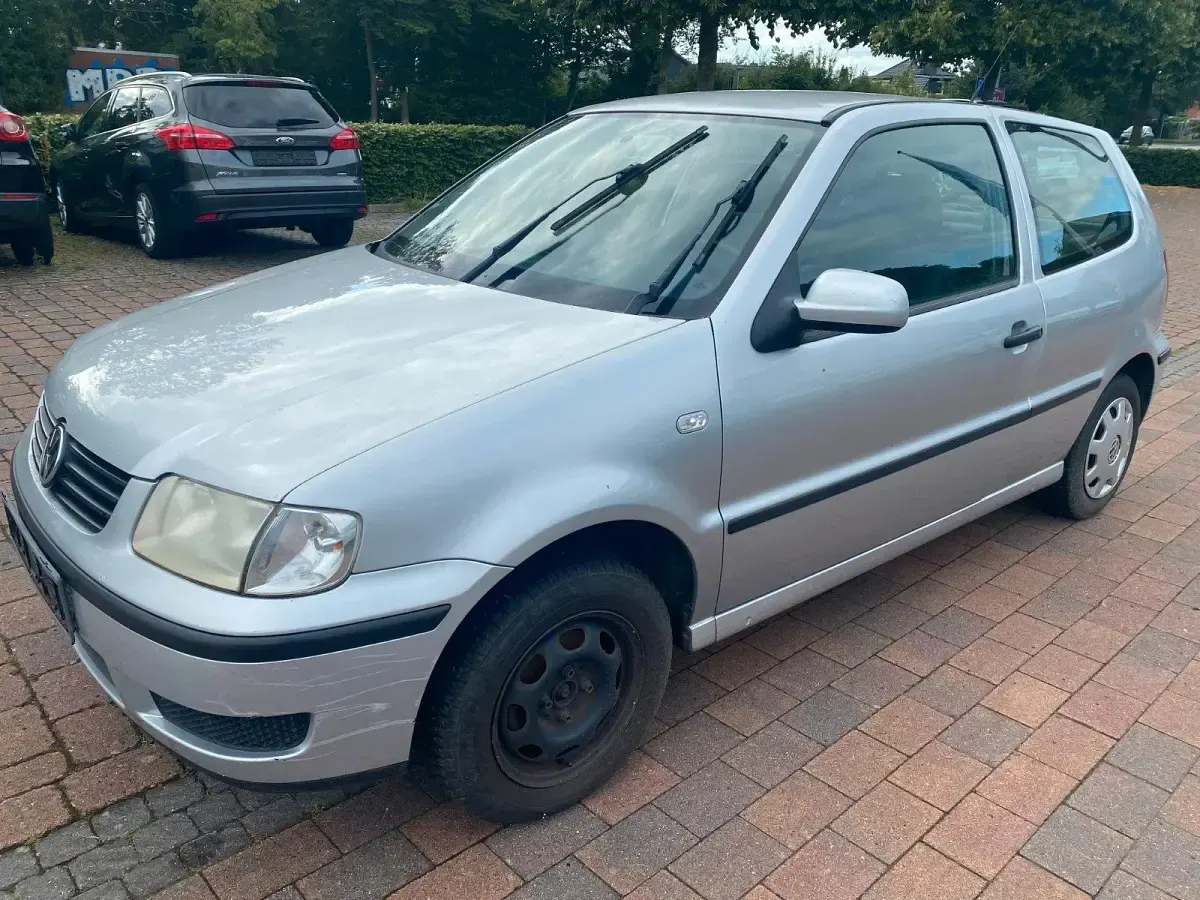 Gebraucht VW Polo 60 PS (44 kW) 2001 Silber Kleinwagen