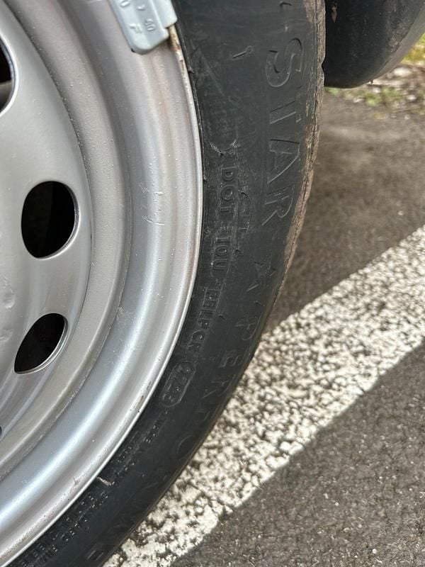 Gebraucht Ford Escort 54 PS (39 kW) 1987 Weiß Kleinwagen