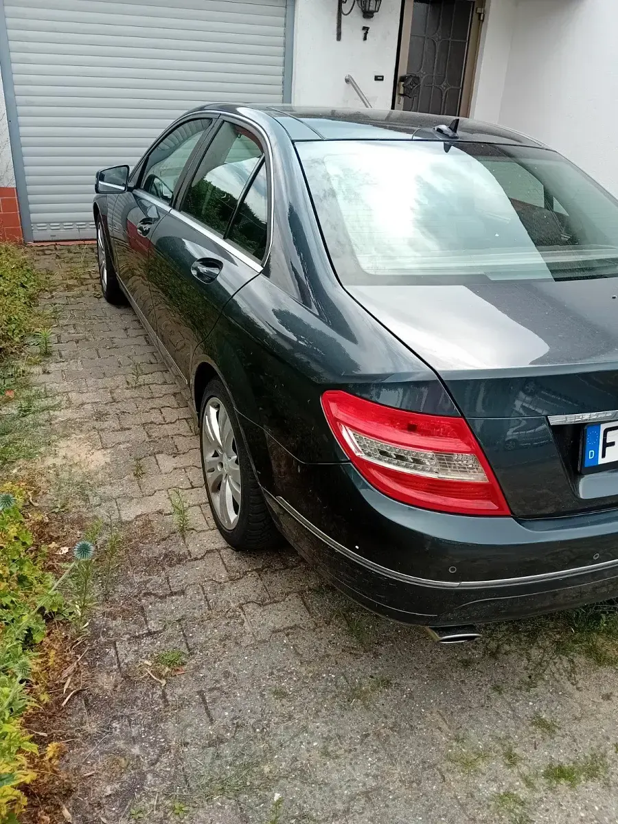 Gebraucht Mercedes C350 221 PS (162 kW) 2010 Grau Limousine