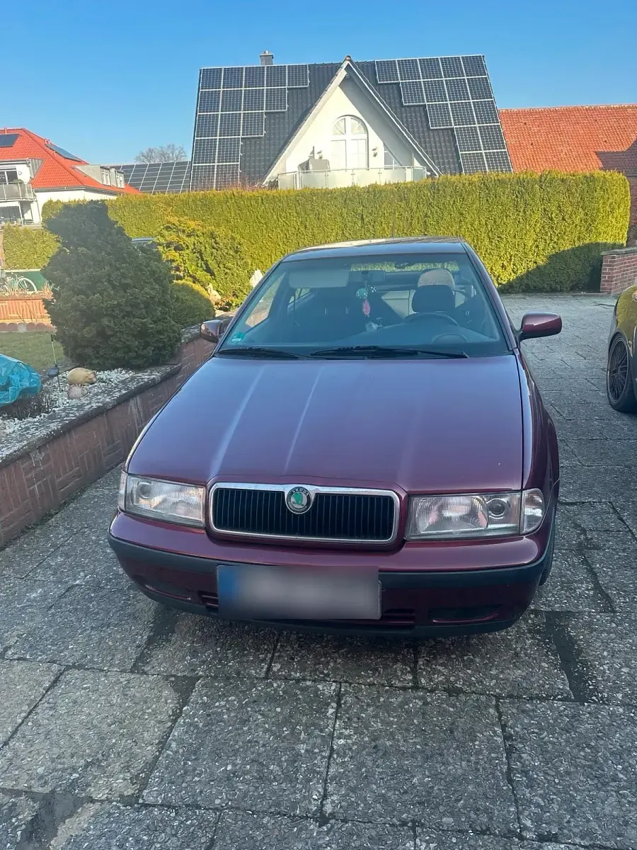 Gebraucht Skoda Octavia 76 PS (55 kW) 1999 Rot Limousine