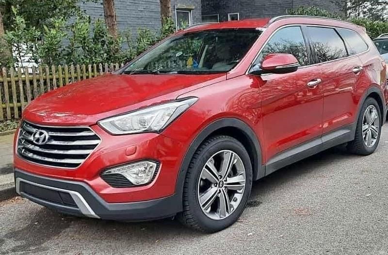 Gebraucht Hyundai Grand Santa Fe Premium 197 PS (144 kW) 2015 Rot SUV