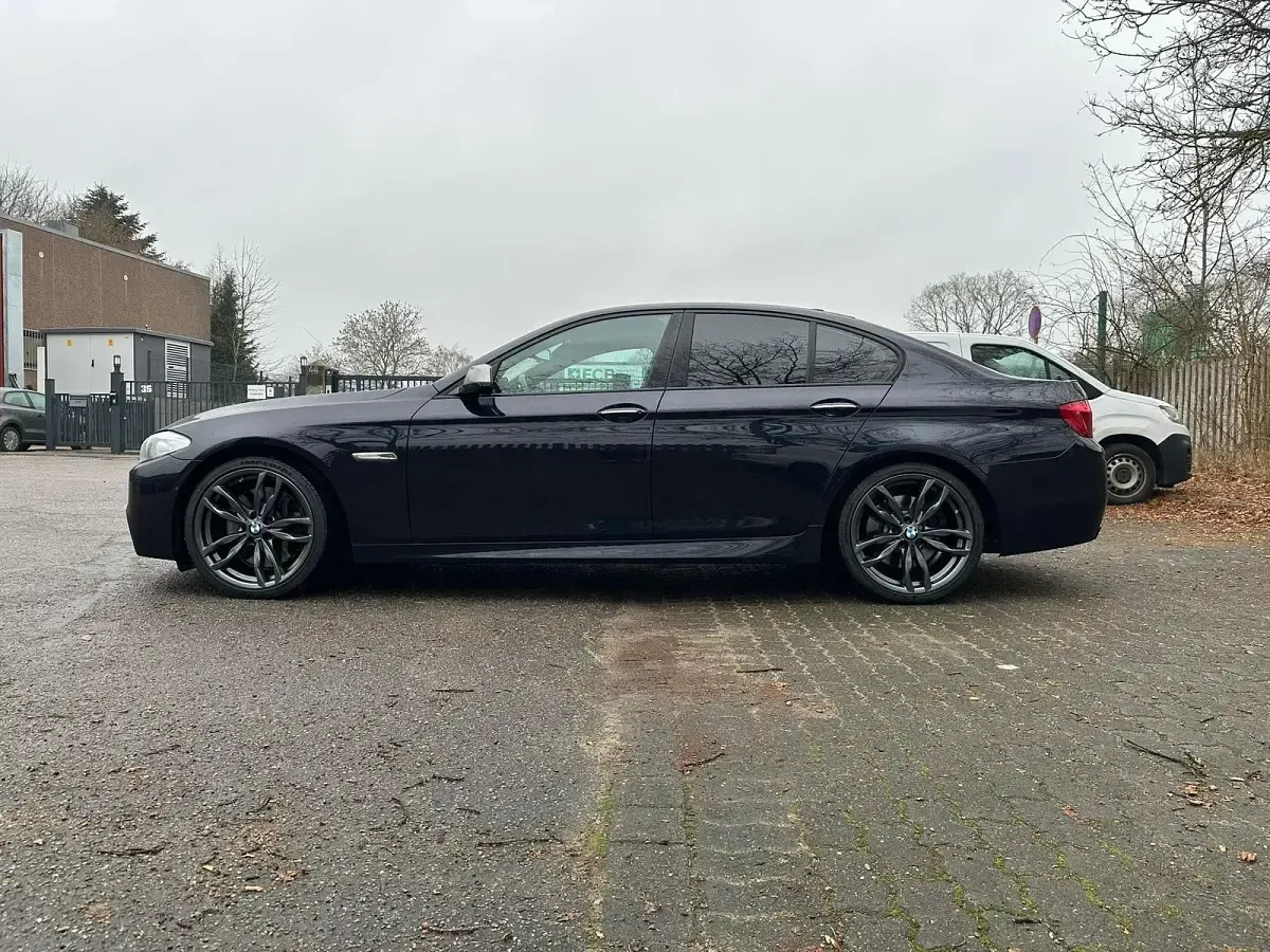 Gebraucht BMW 550 381 PS (280 kW) 2013 Schwarz Limousine