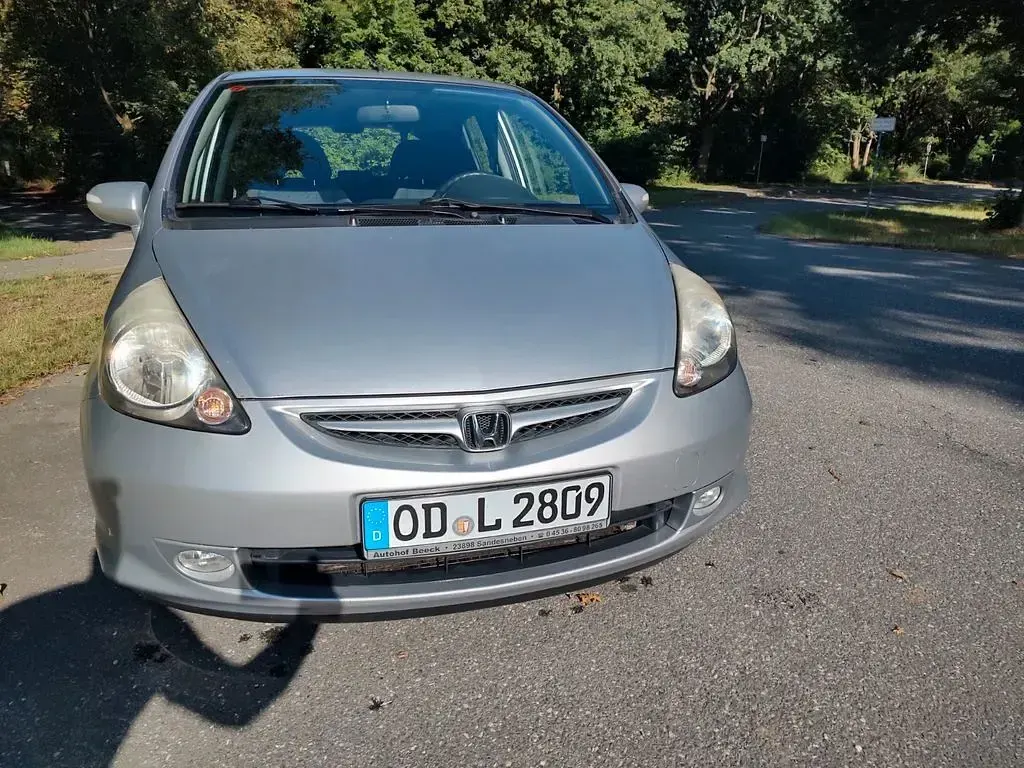Gebraucht Honda Jazz LS 77 PS (56 kW) 2008 Silber Kleinwagen