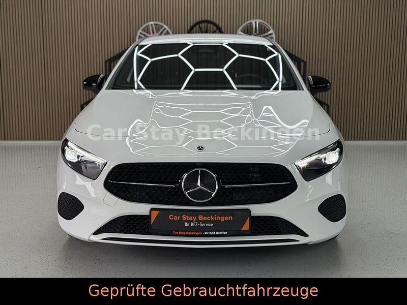 Gebraucht Mercedes A200 163 PS (119 kW) 2025 Weiß Limousine