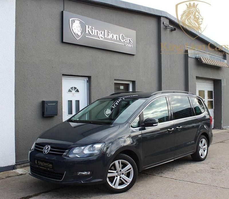 Grau Gebraucht 2012 VW Sharan Match Van / Kleinbus | 8.980 € (Guter Preis) - Bild 1/4