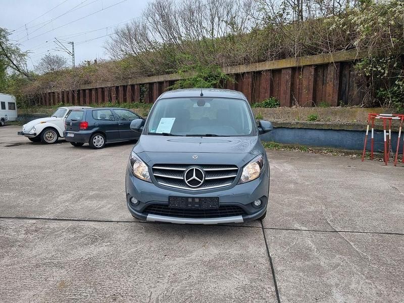 Gebraucht Mercedes Citan 111 116 PS (85 kW) 2020 Grau Van / Kleinbus