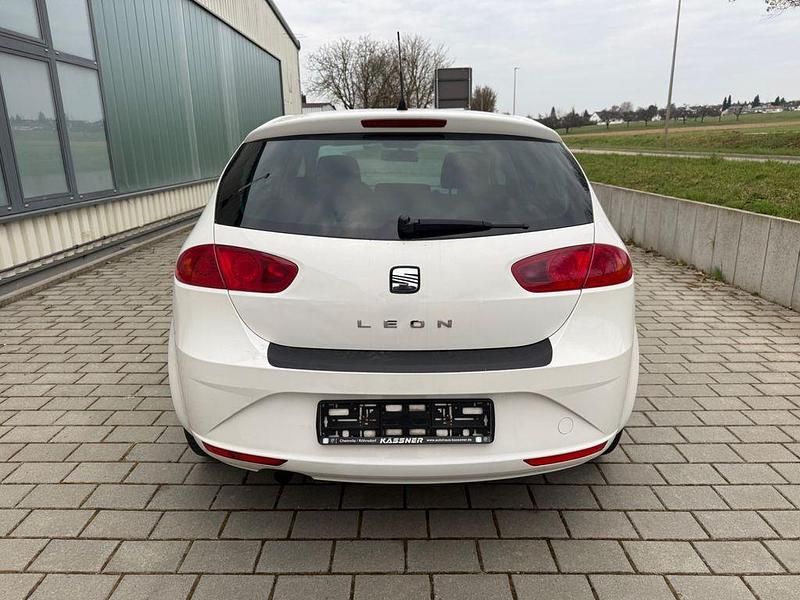 Gebraucht Seat Leon 105 PS (77 kW) 2010 Weiß Kleinwagen