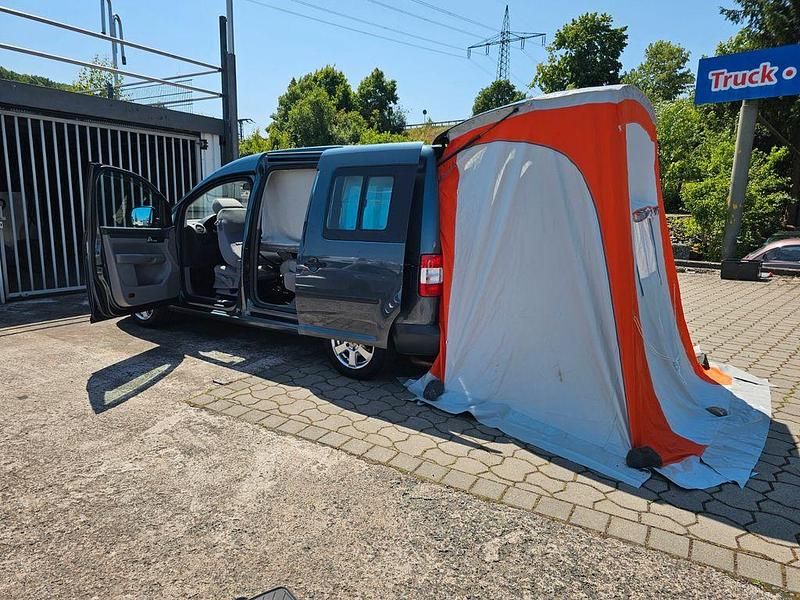 Grau Gebraucht 2008 VW Caddy Life Van / Kleinbus | 6.790 € (Teuer) - Bild 1/4