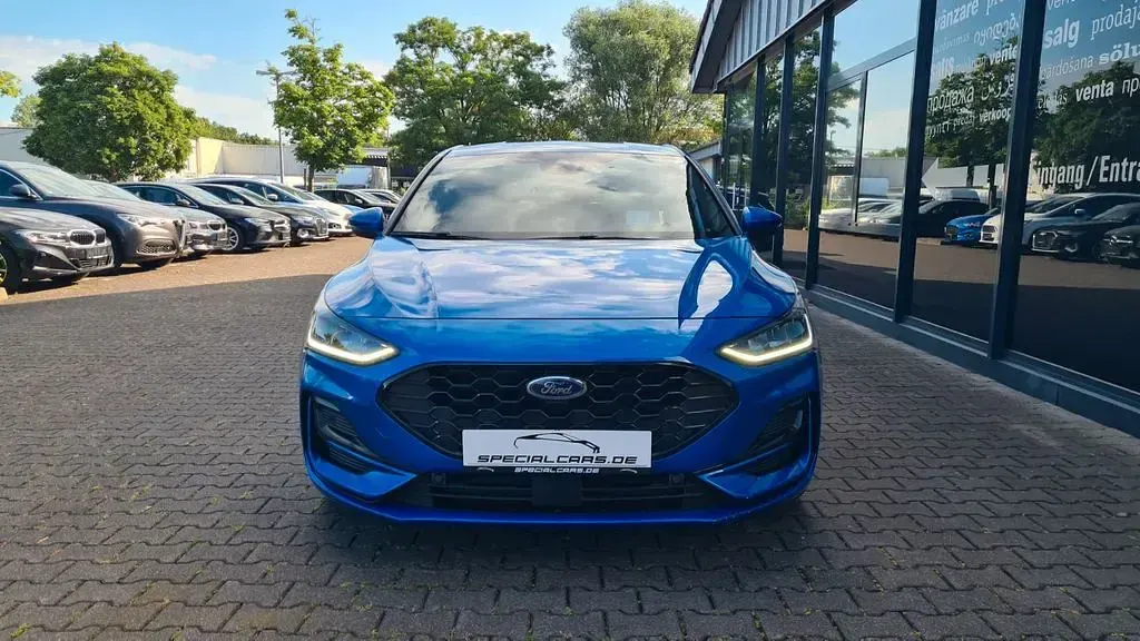 Gebraucht Ford Focus ST-Line X 155 PS (114 kW) 2023 Blau Limousine