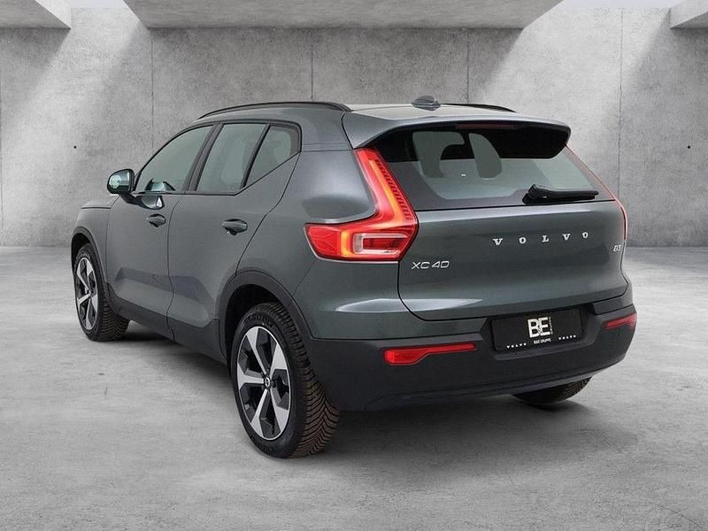 Neu Volvo XC40 Plus 163 PS (119 kW) 2026 Other SUV