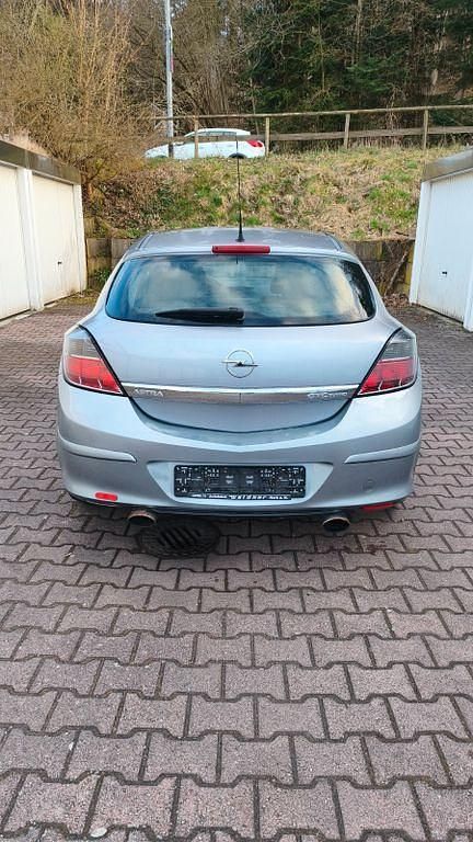Gebraucht Opel Astra GTC Sport 170 PS (125 kW) 2005 Silber Coupé