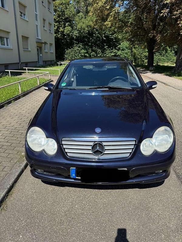 Blau Gebraucht 2003 Mercedes C180 Coupé | 1.500 € (Guter Preis) - Bild 1/4