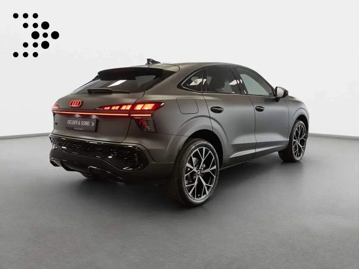 Neu Audi Q3 272 PS (200 kW) 2026 Madeirabraunpolarmatteffekt SUV